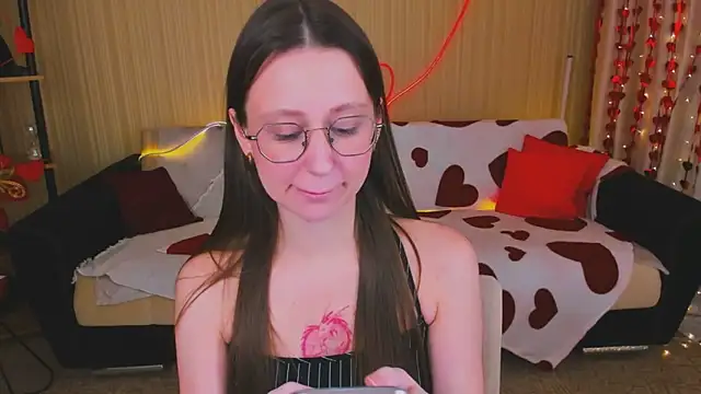 YourLovellyStory online show from February 2026 02:28:01 PM