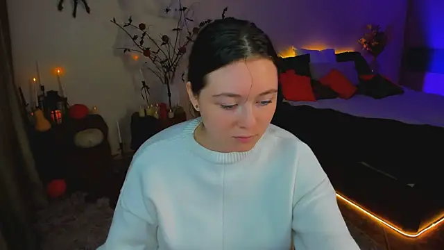 AlluringLookk online show from October 2025 10:03:02 AM