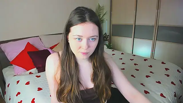 AlluringLookk online show from March 2026 11:12:01 AM