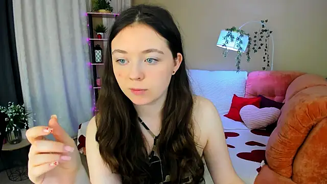 Snapshot of AlluringLookk chatting on June 2026 04:24:02 PM AlluringLookk online show from June 2026 04:24:02 PM