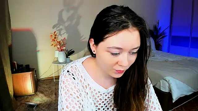 AlluringLookk online show from November 2025 11:24:01 AM