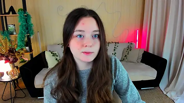 AlluringLookk online show from December 2025 04:17:01 PM