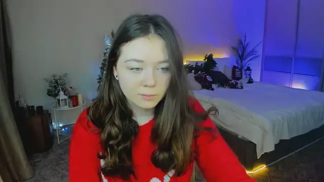 AlluringLookk online show from December 2025 06:18:02 AM