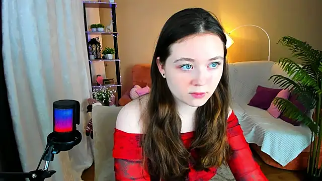 AlluringLookk online show from November 2025 04:17:02 PM