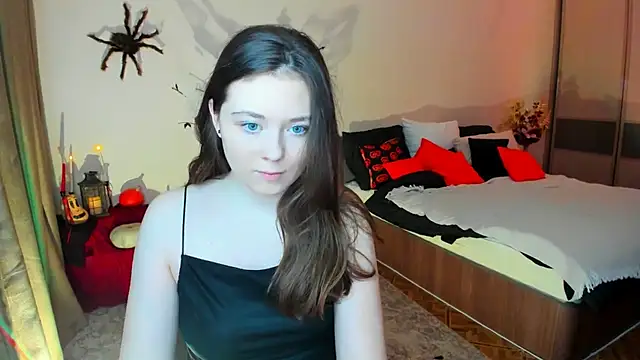 AlluringLookk online show from November 2025 04:12:01 PM