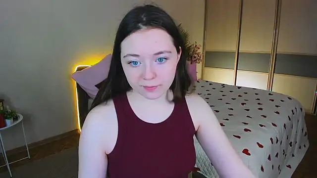 AlluringLookk online show from May 2026 12:43:01 PM