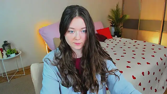 AlluringLookk online show from May 2026 04:16:01 PM