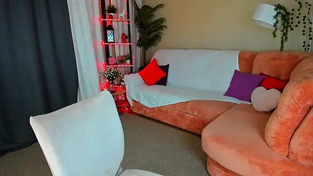 AlluringLookk online show from May 2026 04:15:02 PM