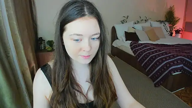 AlluringLookk online show from February 2026 10:34:02 AM