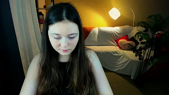 AlluringLookk online show from February 2026 12:49:01 PM