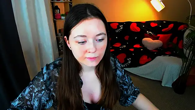 AlluringLookk online show from February 2026 12:26:01 PM