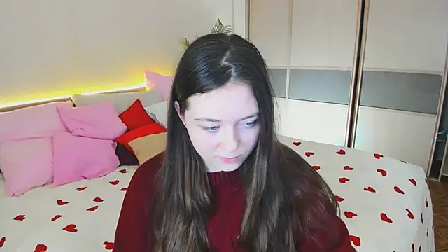 AlluringLookk online show from March 2026 04:40:01 PM