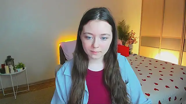 AlluringLookk online show from May 2026 04:51:02 PM