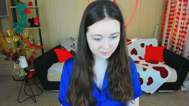 AlluringLookk online show from February 2026 09:42:01 AM