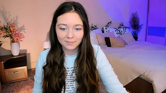 AlluringLookk online show from September 2025 12:48:01 PM