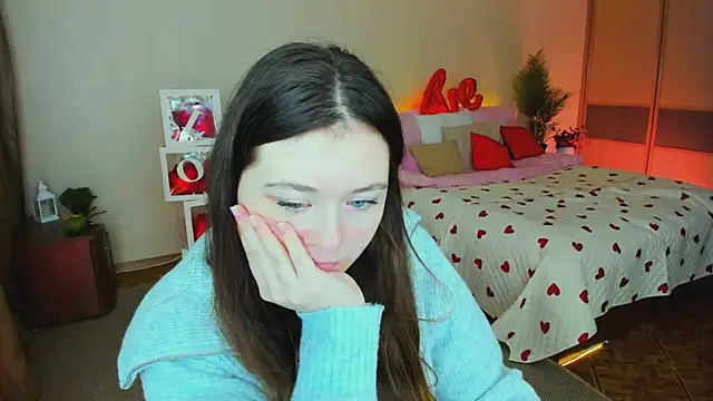 AlluringLookk online show from February 2026 04:13:01 AM