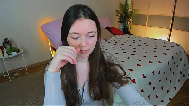 AlluringLookk online show from May 2026 09:41:01 AM