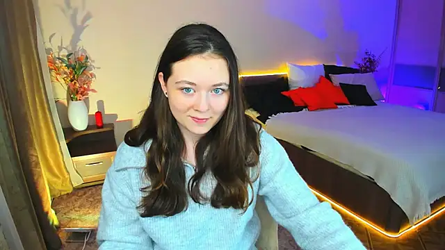 AlluringLookk online show from November 2025 12:09:01 PM