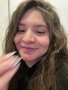 Emilyybennet  online show from June 2026 03:22:02 AM