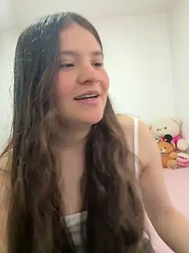 Emilyybennet  online show from June 2026 09:25:02 PM