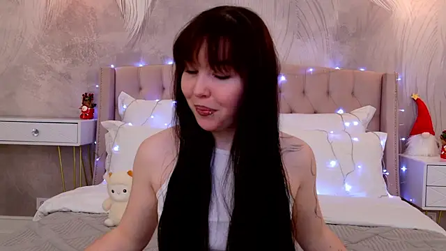 Snapshot of VanessaFields chatting on December 2025 03:05:02 PM VanessaFields online show from December 2025 03:05:02 PM