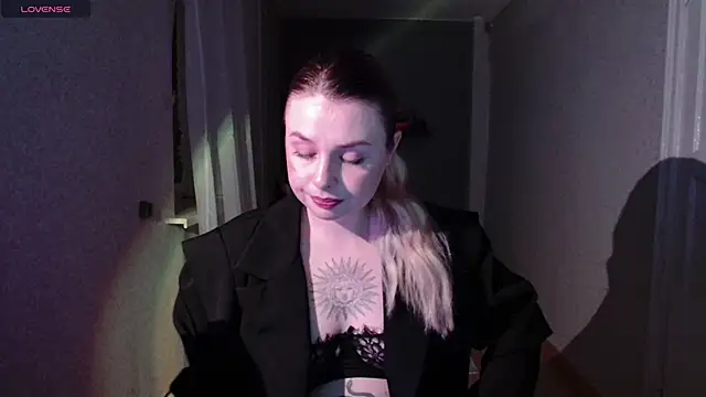 AngelicaHollywood online show from June 2026 08:03:01 PM