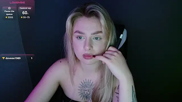 AngelicaHollywood online show from October 2025 08:21:02 PM