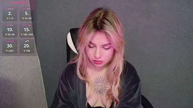 AngelicaHollywood online show from October 2025 08:20:01 PM