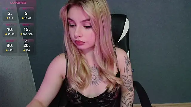 AngelicaHollywood online show from October 2025 08:35:01 PM