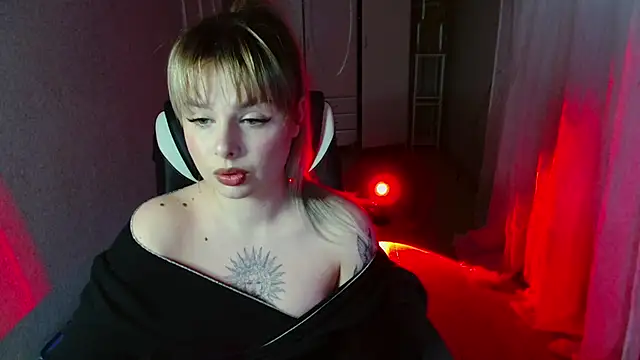 AngelicaHollywood online show from February 2026 10:18:02 PM