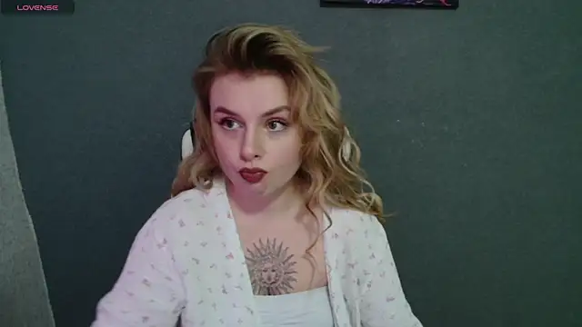 AngelicaHollywood online show from November 2025 08:24:01 PM