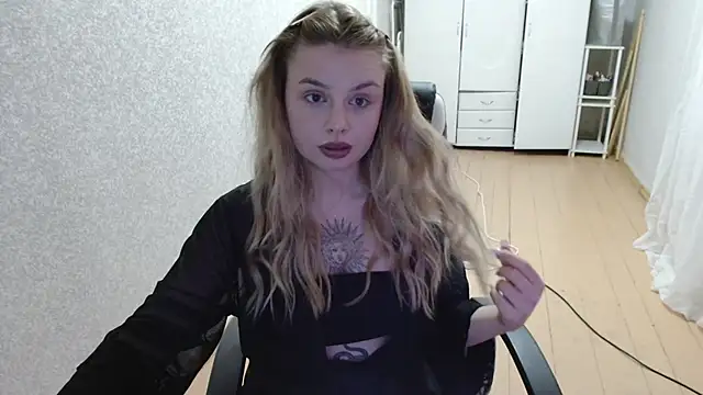 AngelicaHollywood online show from November 2025 09:26:02 PM