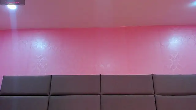 Emilia Bons online show from April 2026 02:19:01 AM