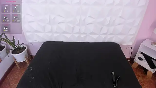 HannahToons online show from October 2025 03:40:02 AM