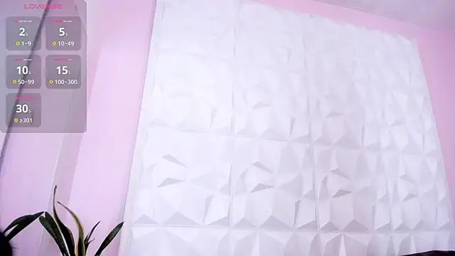 HannahToons online show from October 2025 03:49:01 AM