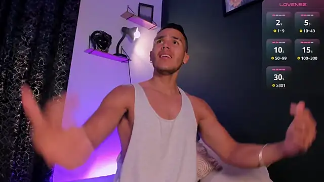 MarkSantozz online show from February 2026 05:56:02 PM