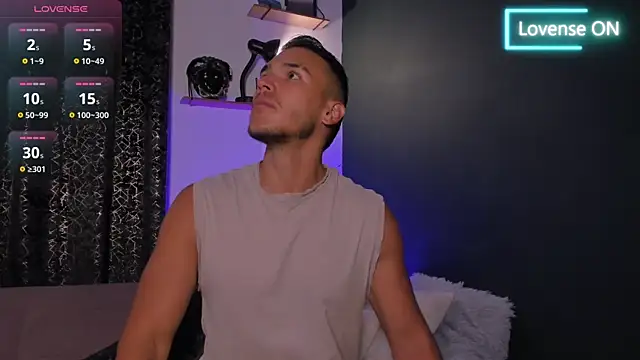 MarkSantozz online show from January 2026 07:31:02 PM