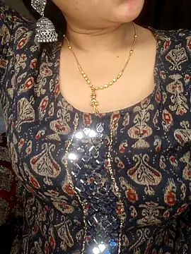 Snapshot of officialbhabhi chatting on September 2025 06:30:01 PM officialbhabhi online show from September 2025 06:30:01 PM
