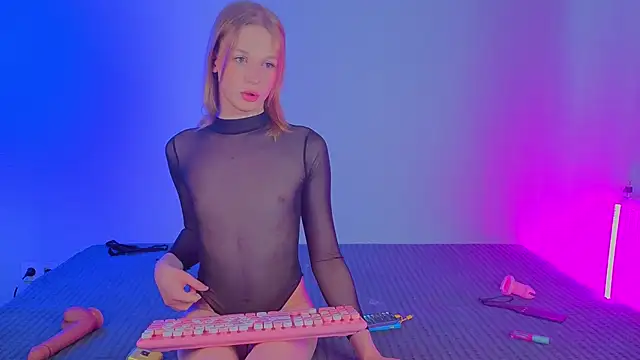 Olivia-Pink online show from March 2026 04:12:01 AM