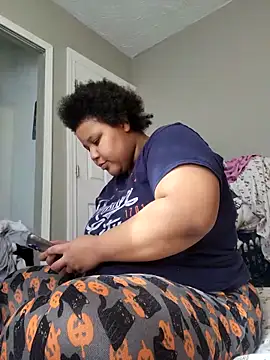 chocolate bella online show from March 2026 06:01:01 PM