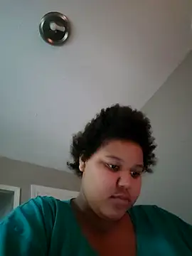 chocolate bella online show from April 2026 02:36:02 PM