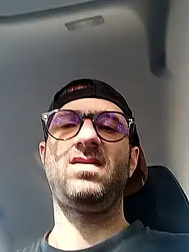 Snapshot of vasgabri chatting on October 2025 10:14:02 AM vasgabri online show from October 2025 10:14:02 AM