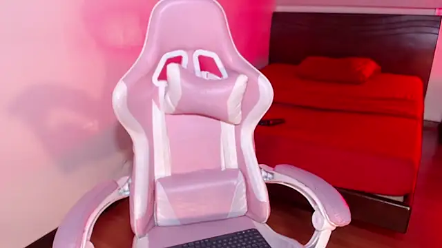 Lia Arellano online show from February 2026 07:13:01 PM