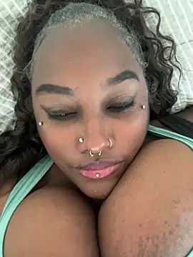 Cocomamii1 online show from May 2026 06:36:02 PM