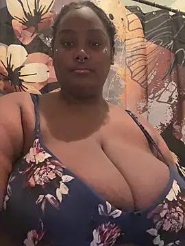 Snapshot of Cocomamii1 chatting on June 2026 03:48:02 AM Cocomamii1 online show from June 2026 03:48:02 AM