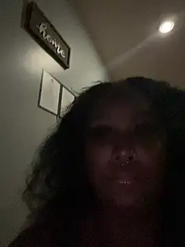 Snapshot of Cocomamii1 chatting on June 2026 07:19:02 AM Cocomamii1 online show from June 2026 07:19:02 AM