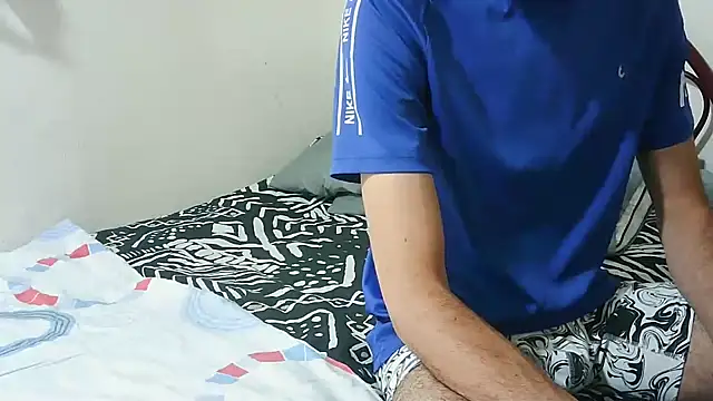 coplehot27 online show from September 2025 04:06:02 PM
