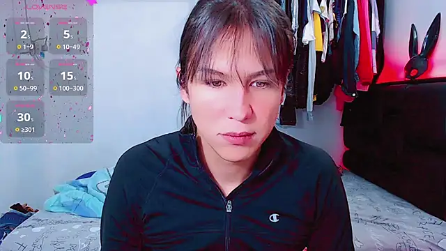 Snapshot of Azley_sweet chatting on June 2026 01:39:02 PM Azley sweet online show from June 2026 01:39:02 PM