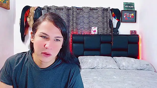 Snapshot of Azley_sweet chatting on November 2025 01:11:01 PM Azley sweet online show from November 2025 01:11:01 PM