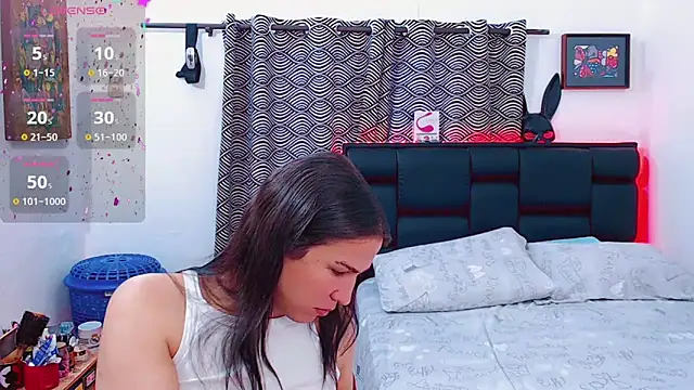 Snapshot of Azley_sweet chatting on February 2026 12:23:01 PM Azley sweet online show from February 2026 12:23:01 PM